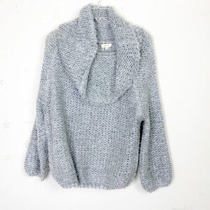 𝅺Debut gray loose knit Cowl  neck sweater